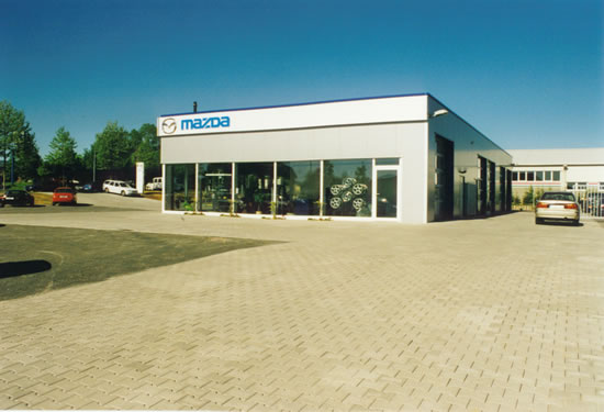 Hallenbau Autohaus